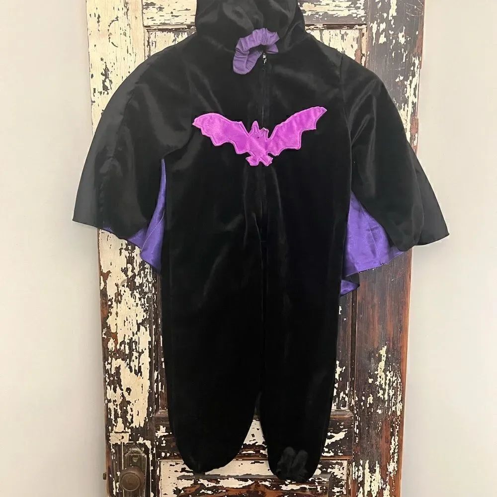 Vintage kids‎ vampire bat w ears and cape velour Halloween costume. 12-18 mos